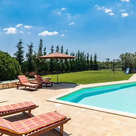 6 Bedroom Awesome In Pula Fondole