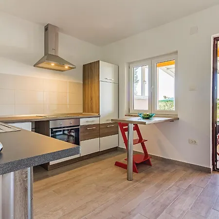 6 Bedroom Awesome In Pula * Fondole