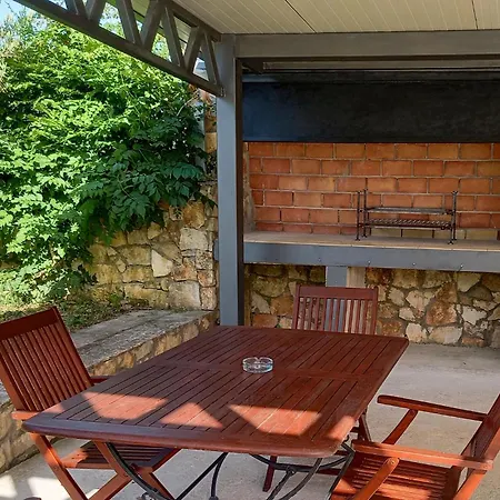 6 Bedroom Awesome In Pula Holiday home Fondole